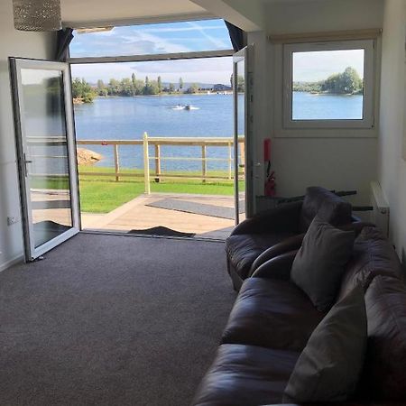 Lake View Lodge Τσίτσεστερ Εξωτερικό φωτογραφία